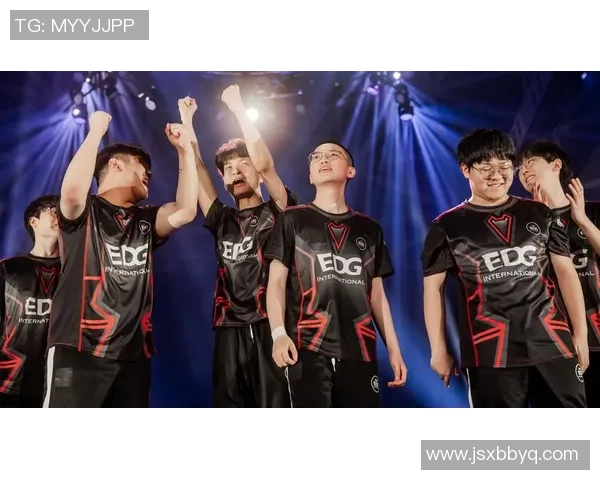 EDG战队以99分稳居精英赛积分榜首位，其他战队紧随其后