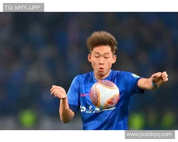 武汉排球队在选拔赛中以50分稳居积分榜首位，表现卓越引人瞩目